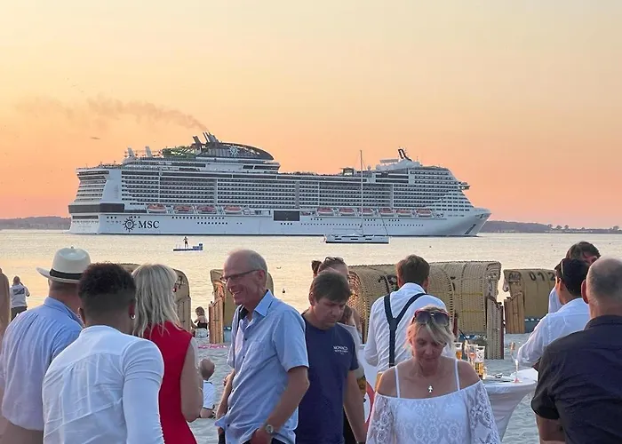 & Probstei Erleben Laboe